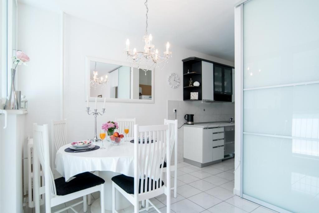 Apartment Anteo Split Exterior photo